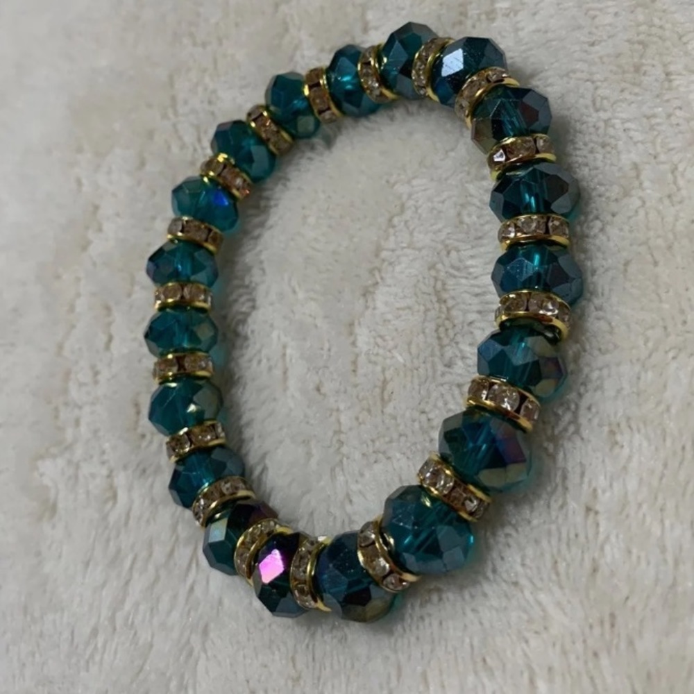 Green Crystal Bracelet - Picture 5 of 6